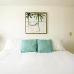 The Molloy - Treasure Island Suites & Cottages
