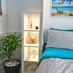 Beach Condo In Gated Complex, Heated Courtyard Pool, Ocean Only 1 Block Away!