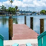 Luxury Suite At Madeira Beach Dock One Block From Johns Pass Village