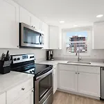 501 Shores Of Madeira