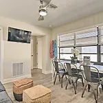 2 Conjoined Units - Steps From Madeira Beach!