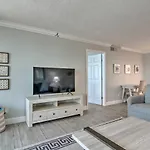 Remodeled Redington Shores Gem On The Beach!