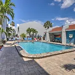 Poolside Madeira Beach Abode With Balcony!