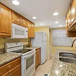 106 Madeira Norte Condo