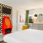 Sunset Inn And Cottages