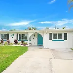 Premium And Charming Fully Equipped Beach House