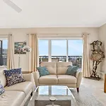 Palms Of Treasure Island 405