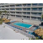 Gorgeous 3 Bedroom Condo In The Perfect Locationseaoats302