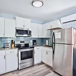 Upham Beach Inn - #6 2Br Suite