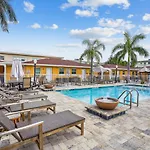 Upham Beach Inn - #4 Studio