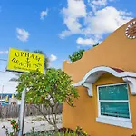 Upham Beach Inn - #4 Studio