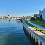 Luxurious Waterfront Penthouse: Maderia Beach Gem