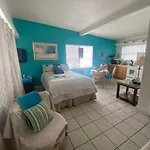 Private Studio 15 -Directly Across From Beach