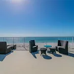 Oceana 305 East