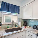 Upham Beach Inn - #10 1Br Suite