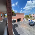 Beachfront Condo On Quiet Treasure Island- 1 Bed