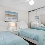 214 Madeira Norte Condo