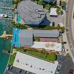 Dolphin Court #7