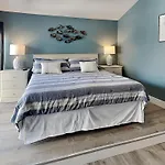 Madeira Beach Yacht Club 343H
