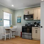 Sunset Beach House - All