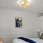 Sunset Beach House - Beach Hugger 3