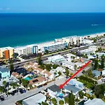 1 Bedroom 1 Block Off Madeira Beach -5