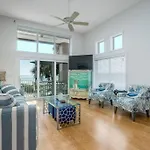 Sun-Drenched Townhome On Beautiful Madeira Beach!