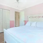 Large Private Home With Swimspa 100 Steps From Beach