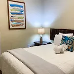 309 - Palms Of Treasure Island