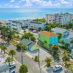 Rock Lobster 2 Private Bungalow Duplex With