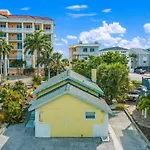 Rock Lobster 2 Private Bungalow Duplex With
