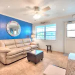 Tropic Terrace Suite #51 - Beachfront Resort