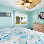 Tropic Terrace Resort #26 - Beach View Suite