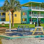 Tropic Terrace