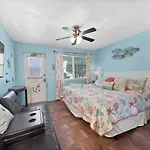 Tropic Terrace Suite #23 - Beachfront Rental