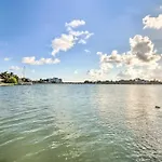 4Th-Floor Waterfront Condo On Treasure Island!