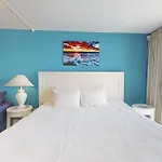 216 - Island Inn