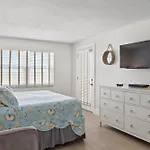 412 Beach Place Condo