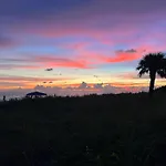 Open - Beachfront Luxury/Spacious/Free Amenities/Walk Everywhere