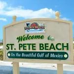 Minutes To Beach And Happenings/Free Parking/Tons Of Space