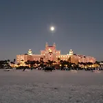 Open - New Owner-Renovation/Location/Walk To Beach
