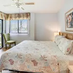 Land\'S End 1-204 Bay Front