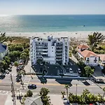 Oceana 202 West