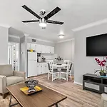 Sunset Beach Suites! - Suite 7