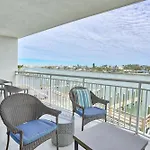 Oceana 204 East