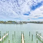 Oceana 301 East