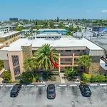 Newly Renovated 2 Beds 2 Baths Condo In St Pete Beach