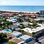 Sala 1 - St Pete Beach Gem!