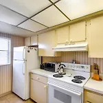 Coastal Condo With Balcony Walk To Madeira Beach!