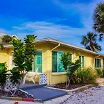 Pass-A-Grille Intercoastal Views 102-4 By Techtravel